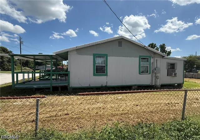 Photo 1 of Single family home for sale at 1091 Gamble St, Moore Haven, FL 33471 | MLS# 2026035774 | Listing updated on 2026-08-23