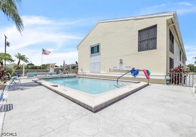 2nd image of 3631 Se 10Th Ave, Cape Coral, FL 33904
