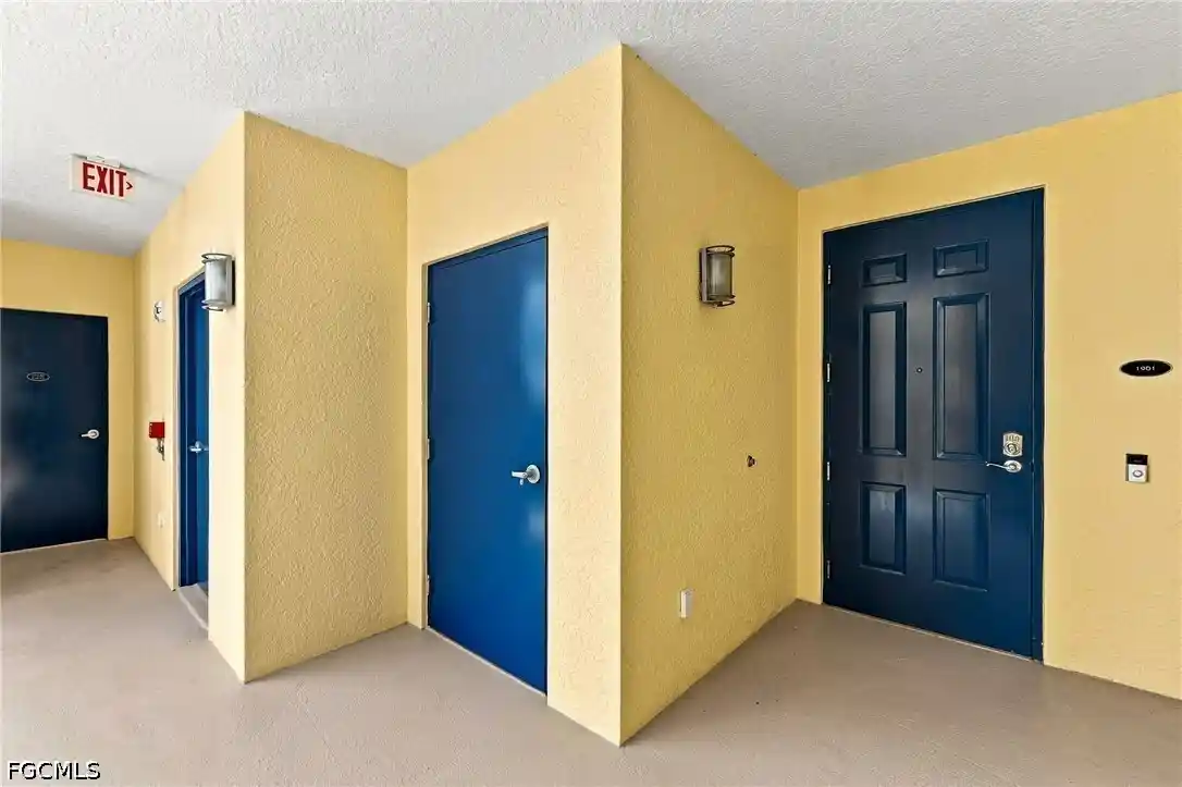 Listing Photo 2 - Condo for sale in 2797 1St St located at 2797 1St St, Fort Myers, FL 33916 - Unit #1901