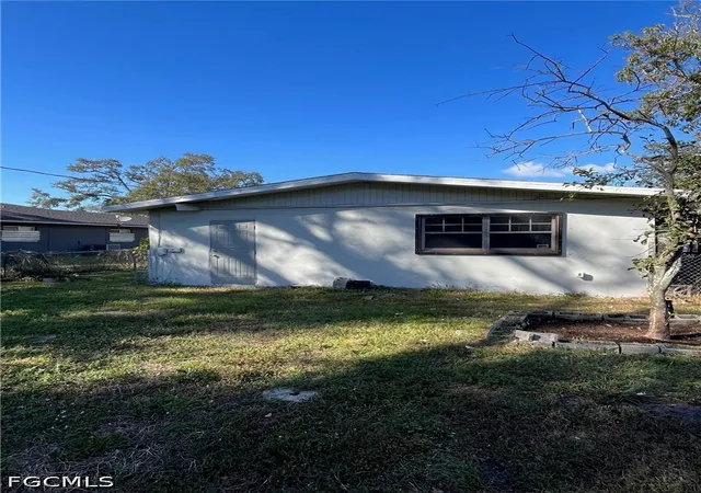 12th image of 2640 Saint Charles St, Fort Myers, FL 33916 | MLS# 2026035937