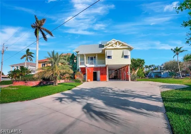 Photo 2 of Single family home for sale at 86 Dolphin Cir, Naples, FL 34113 | MLS# 226023624 | Listing updated on 2026-08-27