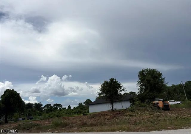 Photo 2 of Land for sale at 3104 Wanda Ave S, Lehigh Acres, FL 33976 | MLS# 2026036016 | Listing updated on 2026-08-25