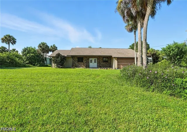 Photo 1 of Single family home for sale at 5006 Pike Ln, Labelle, FL 33935 | MLS# 2026036036 | Listing updated on 2026-08-25