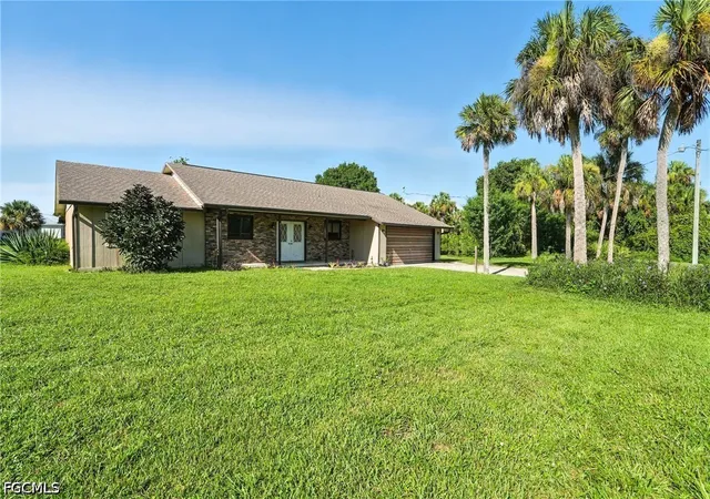 Photo 2 of Single family home for sale at 5006 Pike Ln, Labelle, FL 33935 | MLS# 2026036036 | Listing updated on 2026-08-25