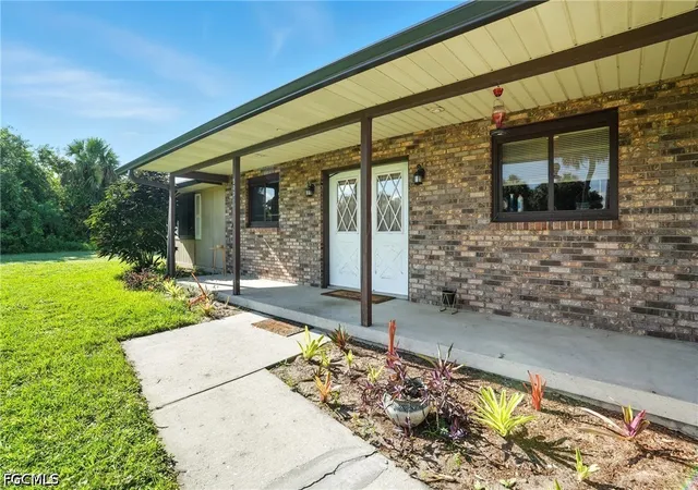 Photo 3 of Single family home for sale at 5006 Pike Ln, Labelle, FL 33935 | MLS# 2026036036 | Listing updated on 2026-08-25