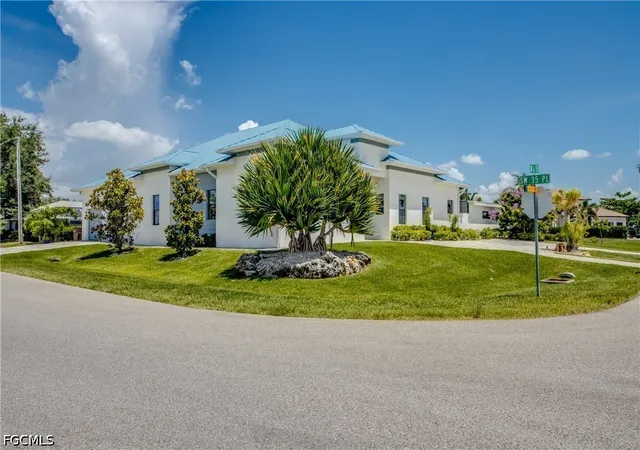 Photo 1 of Single family home for sale at 3517 Sw 6th Ter, Cape Coral, FL 33991 | MLS# 2026036074 | Listing updated on 2026-08-26