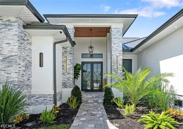 Photo 3 of Single family home for sale at 2802 Gleason Pkwy, Cape Coral, FL 33914 | MLS# 2026036083 | Listing updated on 2026-08-27