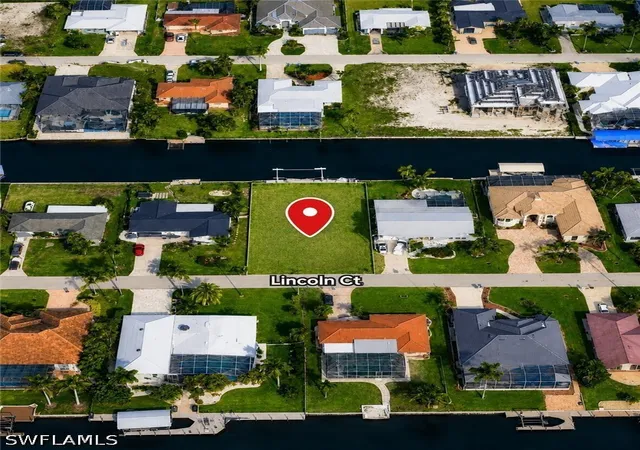 Land for sale at 1117 S Lincoln Ct, Cape Coral, FL 33904 | MLS# 226030802