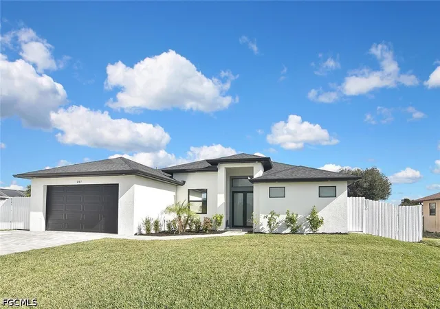 Photo 3 of Single family home for sale at 207 Se 2nd Ave, Cape Coral, FL 33990 | MLS# 2026036134 | Listing updated on 2026-08-27