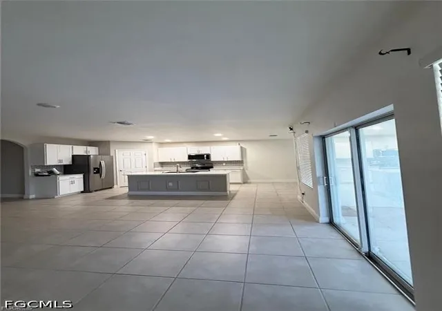 Photo 3 of Single family home for sale at 635 Ne 6th Pl, Cape Coral, FL 33909 | MLS# 2026036162 | Listing updated on 2026-08-26