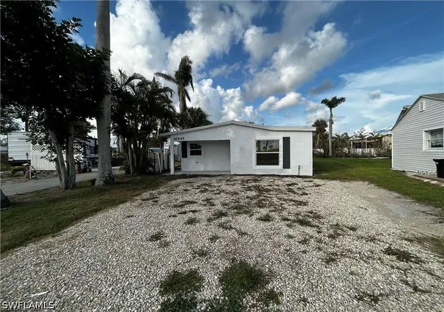 Photo 3 of Single family home for sale at 16945 Windcrest Dr, Fort Myers, FL 33908 | MLS# 226030985 | Listing updated on 2026-08-27