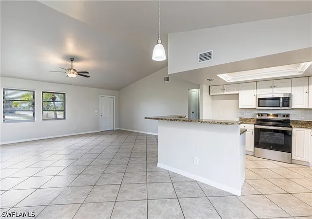4th image of 859 Sw 15Th Ter, Cape Coral, FL 33991 | MLS# 226030475
