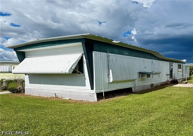 Photo 2 of Manufactured home for sale at 2012 S Olga Dr #5, Fort Myers, FL 33905 | MLS# 2026036461 | Listing updated on 2026-08-27