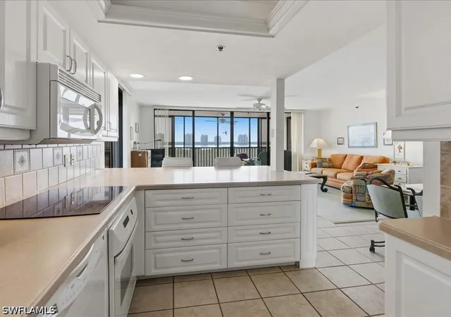 Listing Photo 3 - Condo for sale in building located at 26235 Hickory Blvd, Bonita Springs, FL 34134 - Unit #8A