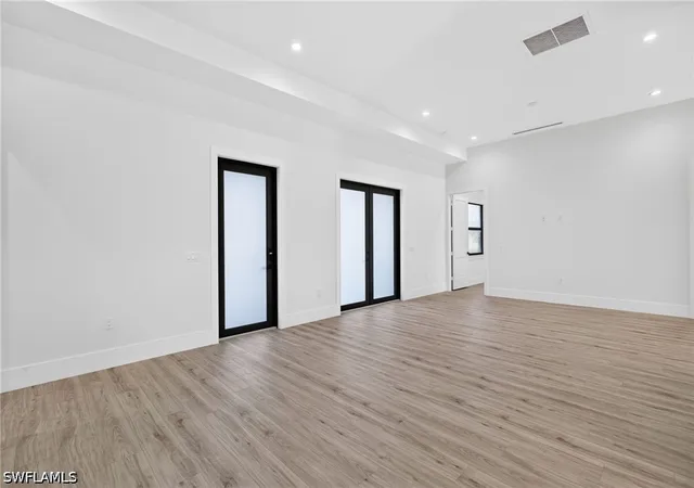 Photo 3 of Single family home for sale at 4164 Everglades Blvd N, Naples, FL 34120 | MLS# 226031196 | Listing updated on 2026-08-29
