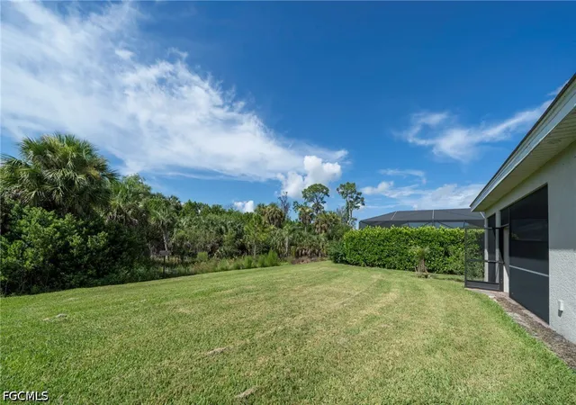 5th image of 8051 Venetian Pointe Dr, Fort Myers, FL 33908 | MLS# 2026036664