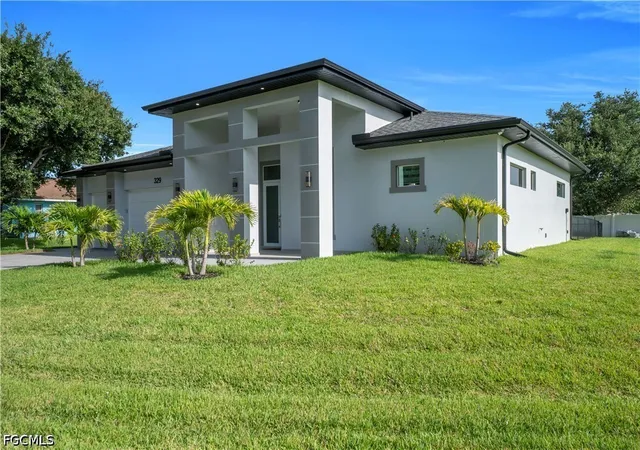 Photo 3 of Single family home for sale at 329 Ne 6th St, Cape Coral, FL 33909 | MLS# 2026036644 | Listing updated on 2026-08-30