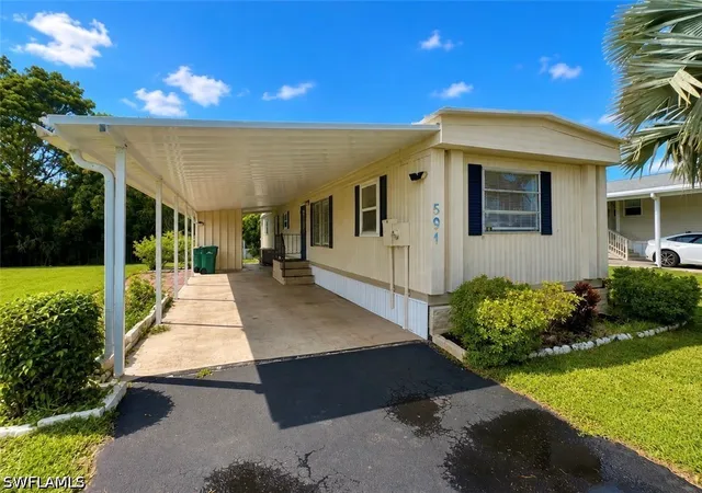 Manufactured home for sale at 591 Cape Florida Ln, Naples, FL 34104 | MLS# 226031235