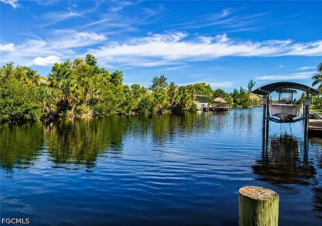 2nd image of 3007 Nw 41st Ave, Cape Coral, FL 33993 | MLS# 2026036649