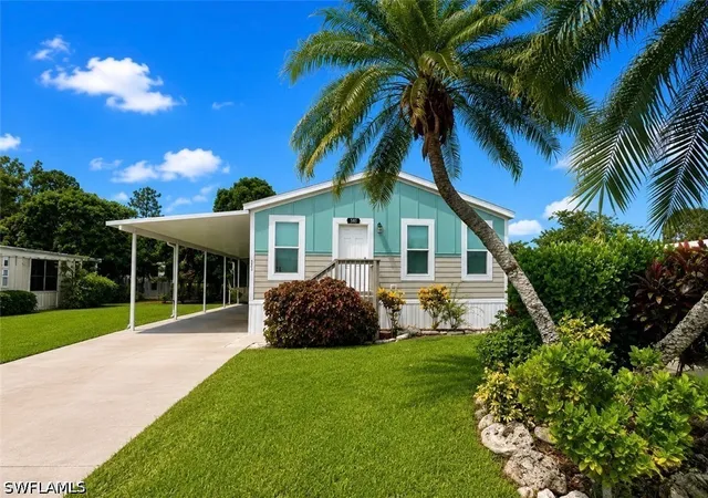 Manufactured home for sale at 585 Cape Florida Ln, Naples, FL 34104 | MLS# 226031238