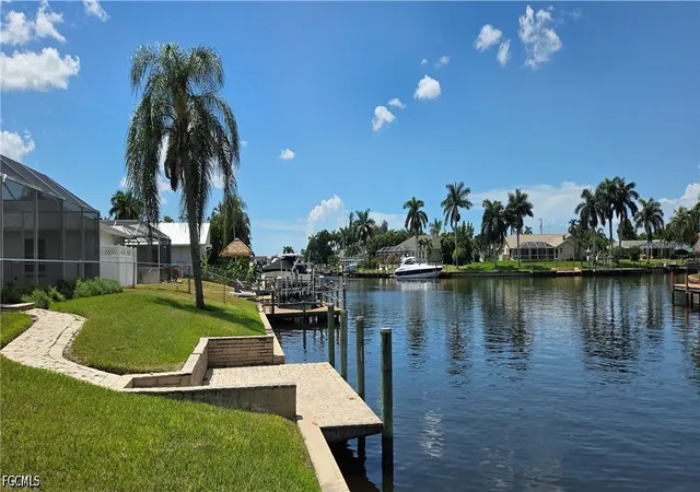 49th image of 1210 Se 21st Ave, Cape Coral, FL 33990 | MLS# 2026036720