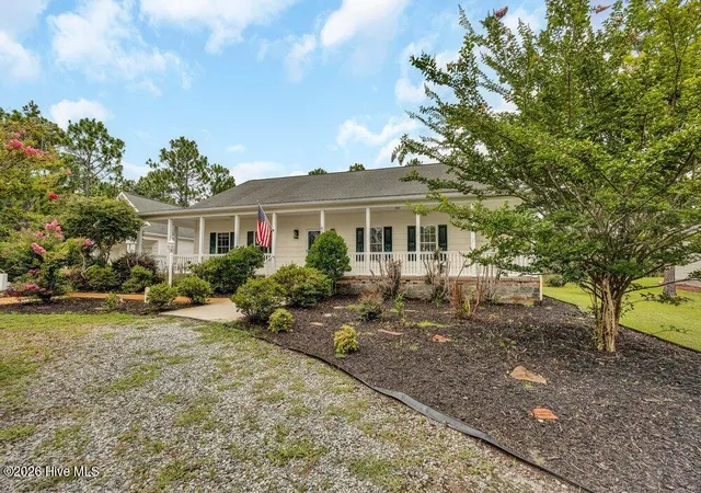 Photo 4 of Single family home for sale at 61 Shands Rd, Southport, NC 28461 | MLS# 100589169 | Listing updated on 2026-10-01