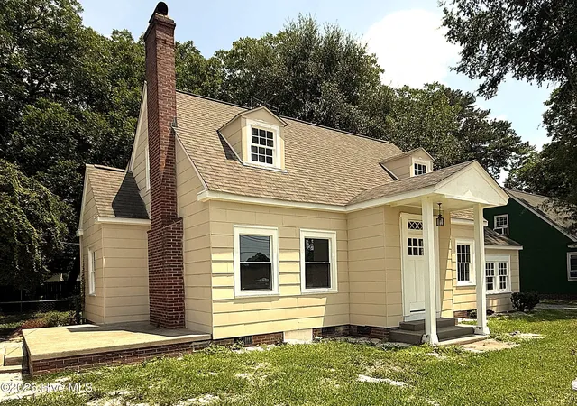 Photo 1 of Single family home for sale at 2519 S Memorial Dr, Greenville, NC 27834 | MLS# 100590887 | Listing updated on 2026-10-05