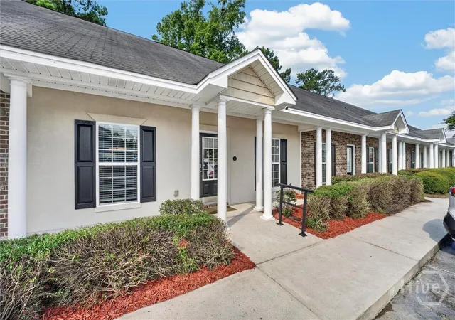 Photo 2 of Townhouse for sale at 15 Reese Way, Savannah, GA 31419 | MLS# SA361744 | Listing updated on 2026-09-19