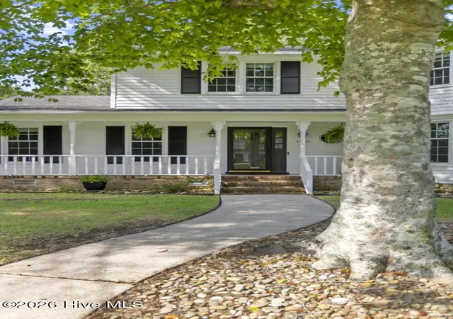 Photo 4 of Single family home for sale at 1100 Westmoreland Dr, Jacksonville, NC 28546 | MLS# 100598659 | Listing updated on 2026-10-12