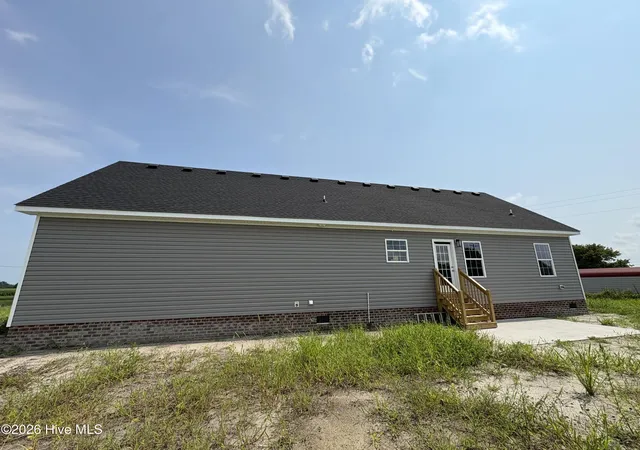 Photo 3 of Single family home for sale at 615 Meadstown Rd, Elizabeth City, NC 27909 | MLS# 100597134 | Listing updated on 2026-08-19