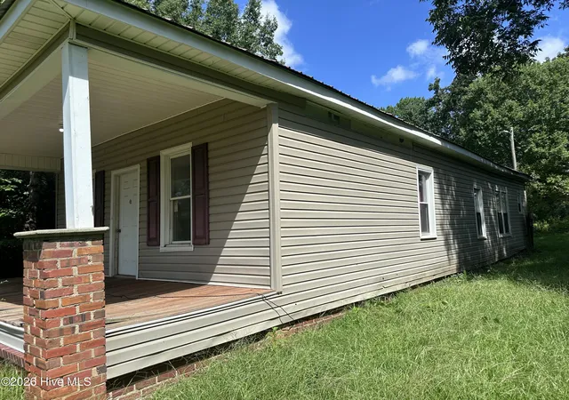 Photo 3 of Single family home for sale at 2644 Spies Rd, Robbins, NC 27325 | MLS# 100596954 | Listing updated on 2026-08-19