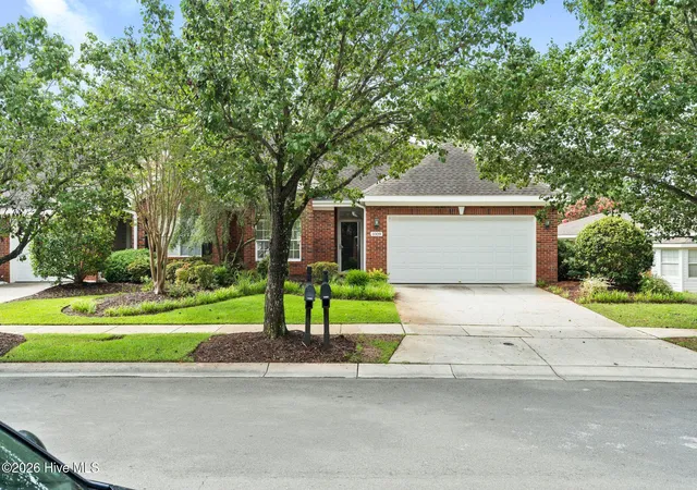 Photo 2 of Townhouse for sale at 1009 Avenshire Cir, Wilmington, NC 28412 | MLS# 100589237 | Listing updated on 2026-09-12