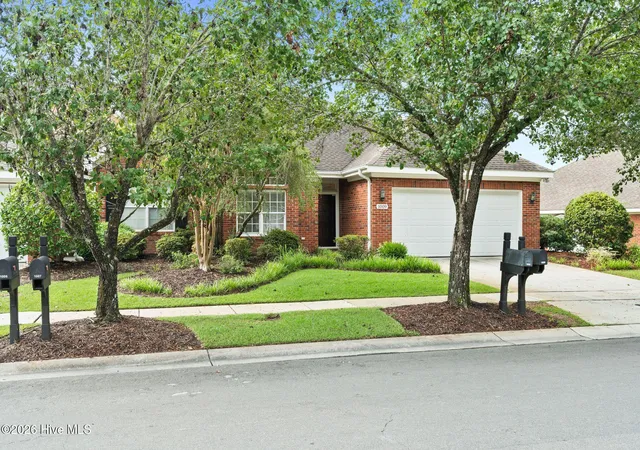 Photo 3 of Townhouse for sale at 1009 Avenshire Cir, Wilmington, NC 28412 | MLS# 100589237 | Listing updated on 2026-09-12