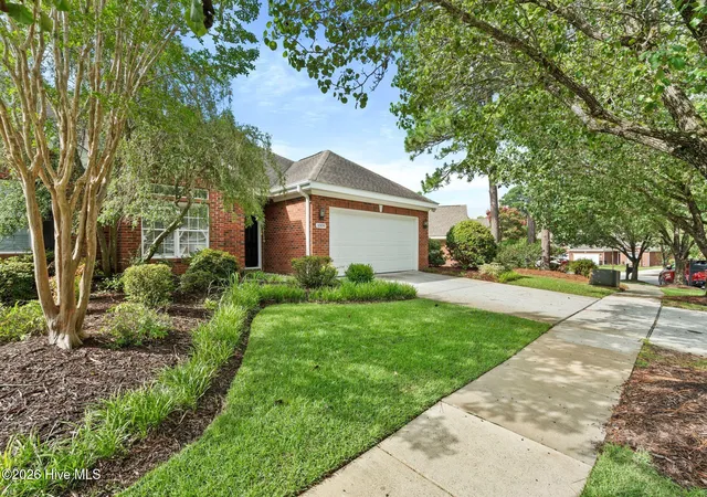 Photo 4 of Townhouse for sale at 1009 Avenshire Cir, Wilmington, NC 28412 | MLS# 100589237 | Listing updated on 2026-09-12