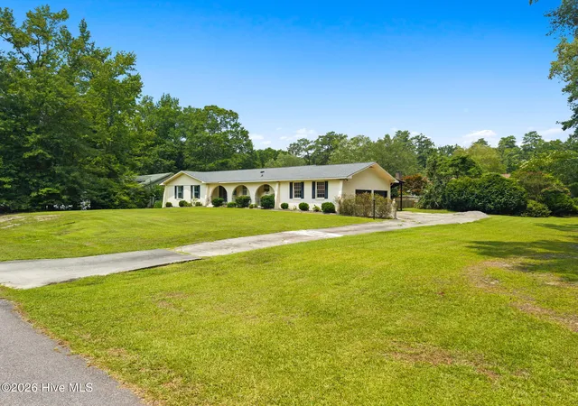 4th image of 423 S Edgewood Cir, Whiteville, NC 28472 | MLS# 100592883
