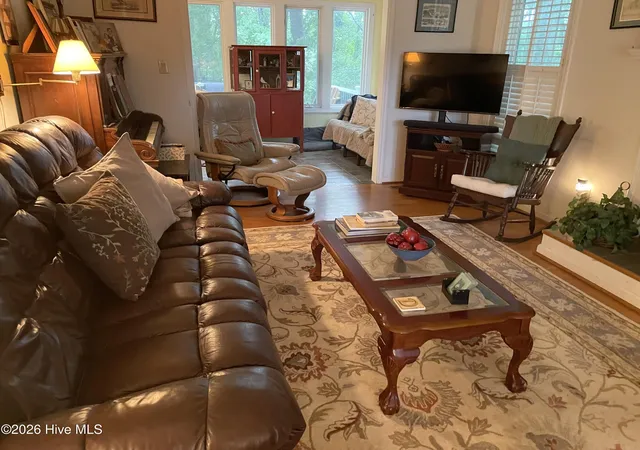Photo 4 of Single family home for sale at 107 Opal Ct, Beaufort, NC 28516 | MLS# 100598389 | Listing updated on 2026-08-29