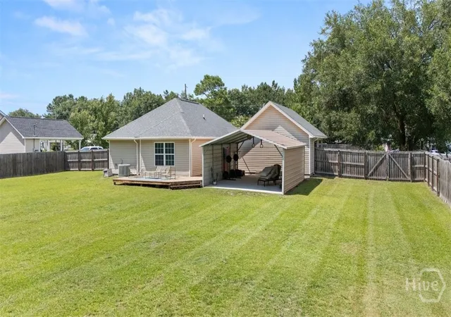 3rd image of 210 Lindsey Dr, Richmond Hill, GA 31324 | MLS# SA359224
