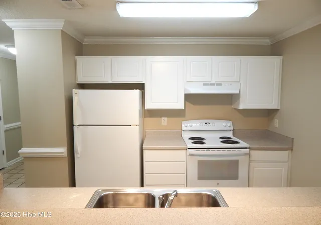 Photo 4 of Townhouse for sale at 2903 Flintridge Dr, Greenville, NC 27834 | MLS# 100592727 | Listing updated on 2026-09-08