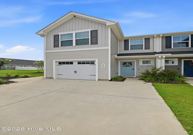 Photo 2 of Townhouse for sale at 3005 Edgemead Cir Nw, Calabash, NC 28467 | MLS# 100592603 | Listing updated on 2026-09-12