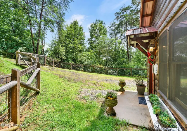 Photo 2 of Single family home for sale at 75 Woodridge Trl, Murphy, NC 28906 | MLS# 100589944 | Listing updated on 2026-08-19