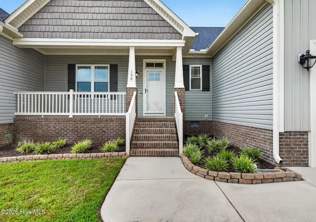 Photo 3 of Single family home for sale at 156 Clipper Ln, Smithfield, NC 27577 | MLS# 100593848 | Listing updated on 2026-09-09