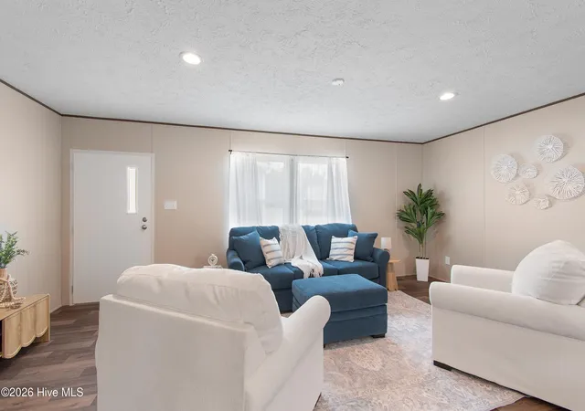 Photo 3 of Manufactured home for sale at 927 Willow Pl SW, Calabash, NC 28467 | MLS# 100592803 | Listing updated on 2026-09-11