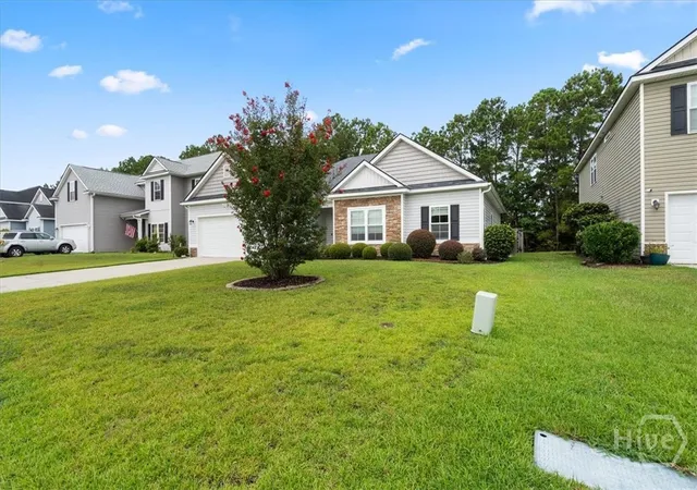 Photo 3 of Single family home for sale at 128 Waverly Way, Savannah, GA 31407 | MLS# SA361990 | Listing updated on 2026-08-27