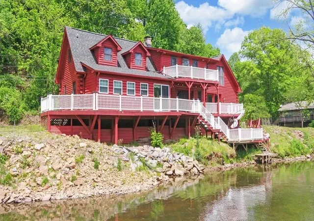 Photo 1 of Single family home for sale at 440 Beaver Ridge Rd, Murphy, NC 28906 | MLS# 98544515 | Listing updated on 2026-08-19