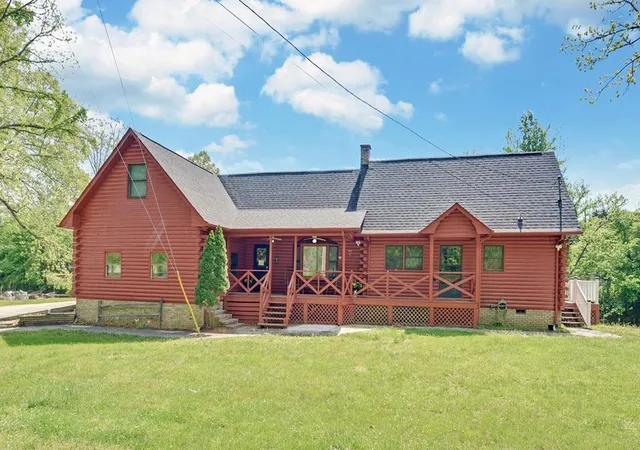 Photo 2 of Single family home for sale at 440 Beaver Ridge Rd, Murphy, NC 28906 | MLS# 98544515 | Listing updated on 2026-08-19