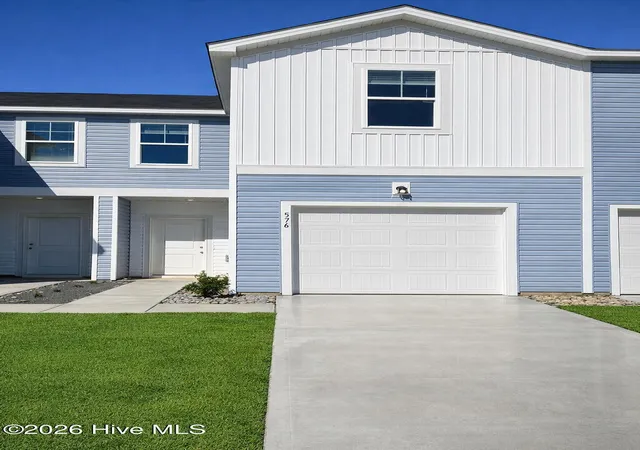 Townhouse for sale at 607 Sandy Holw Dr, Jacksonville, NC 28540 | MLS# 100590052