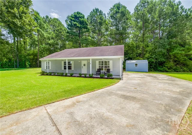 Photo 2 of Single family home for sale at 1527 Redfish Dr Se, Darien, GA 31305 | MLS# SA361004 | Listing updated on 2026-08-27
