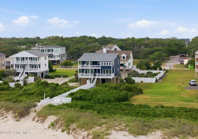 Photo 1 of Single family home for sale at 101 Martin Ln, Oak Island, NC 28465 | MLS# 100576142 | Listing updated on 2026-08-19