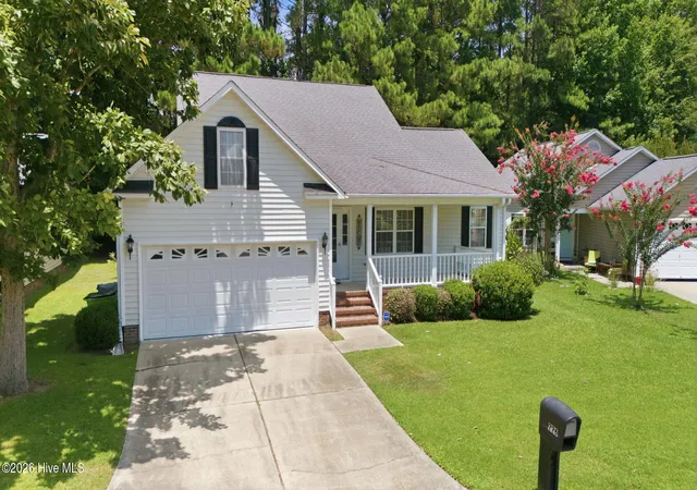 Photo 4 of Single family home for sale at 226 Monterey Cir, New Bern, NC 28562 | MLS# 100588304 | Listing updated on 2026-09-16
