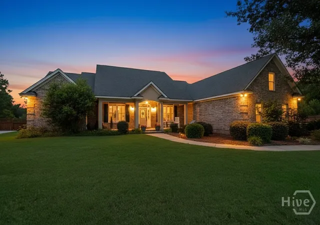 2nd image of 63 Saddlebrook Dr, Richmond Hill, GA 31324 | MLS# SA360499